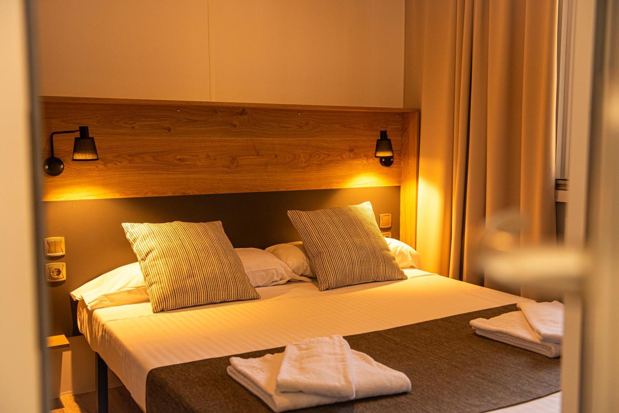 Camping & Bungalows Platja Brava パルス エクステリア 写真
